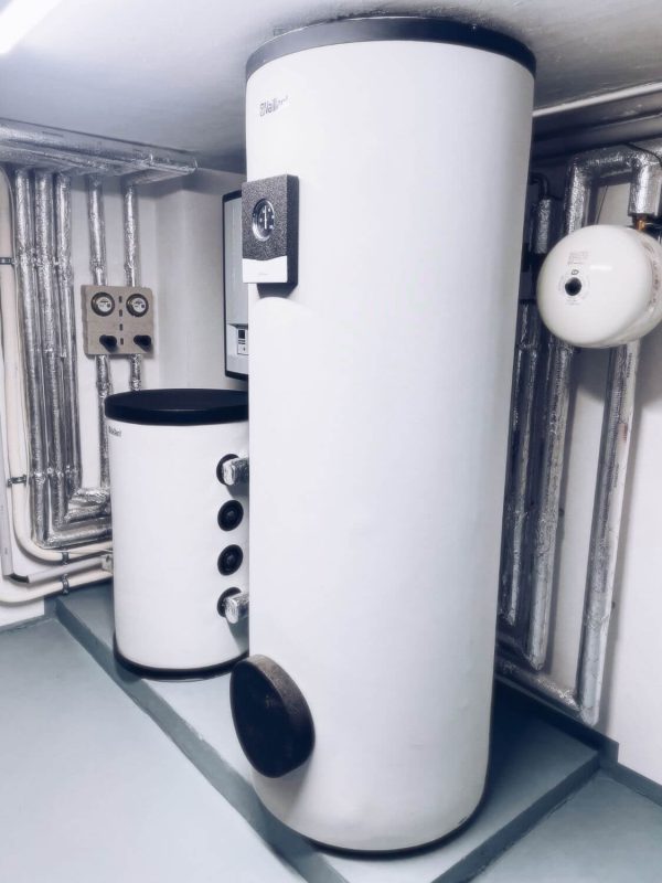 Luft Wasser Wärmepumpe, Sanierung, Regenerativ, Installateur, Vaillant aroTHERM split, 300 Liter Warmwasserspeicher - Merzenich